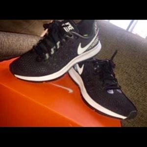 WOMEN'S NIKE AIR ZOOM PEGASUS 34